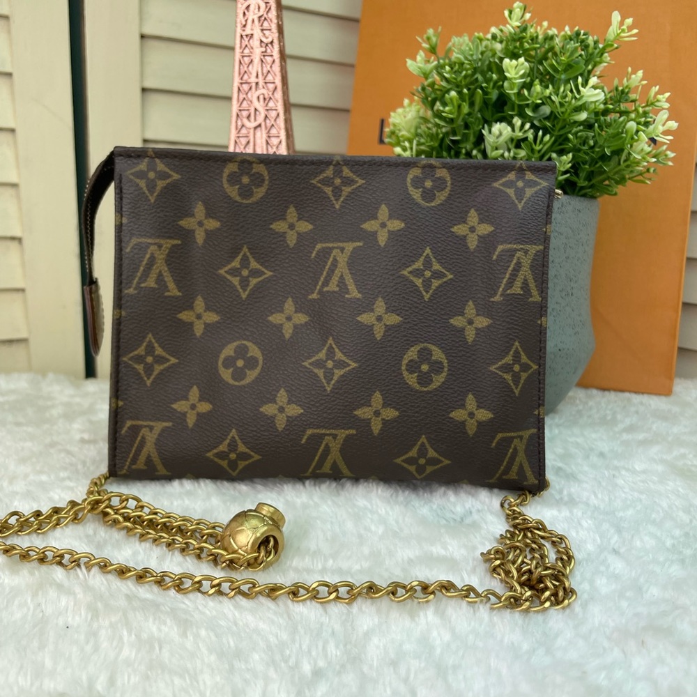Louis Vuitton Toiletry Clutch